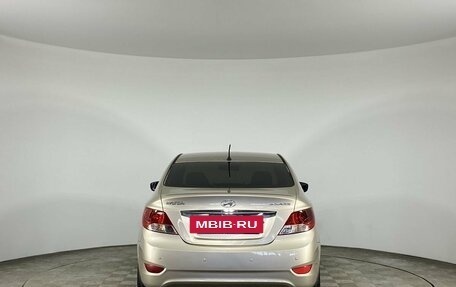 Hyundai Solaris II рестайлинг, 2011 год, 690 000 рублей, 8 фотография