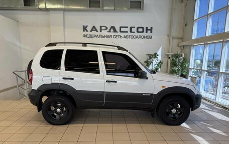 Chevrolet Niva I рестайлинг, 2015 год, 759 000 рублей, 6 фотография