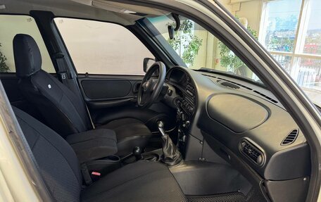 Chevrolet Niva I рестайлинг, 2015 год, 759 000 рублей, 9 фотография