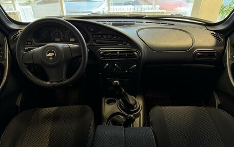 Chevrolet Niva I рестайлинг, 2015 год, 759 000 рублей, 8 фотография