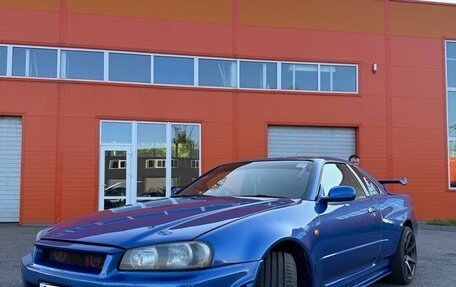 Nissan Skyline, 1998 год, 2 700 000 рублей, 3 фотография