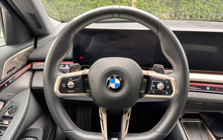 BMW 5 серия, 2024 год, 6 600 000 рублей, 9 фотография