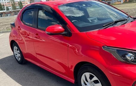 Toyota Yaris, 2020 год, 1 350 000 рублей, 9 фотография
