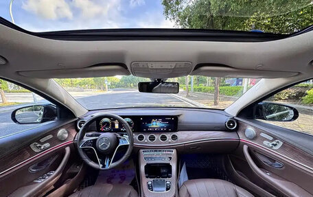 Mercedes-Benz E-Класс, 2022 год, 3 750 000 рублей, 8 фотография