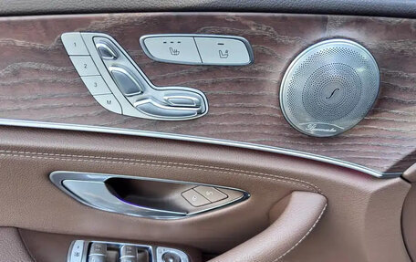 Mercedes-Benz E-Класс, 2022 год, 3 750 000 рублей, 16 фотография