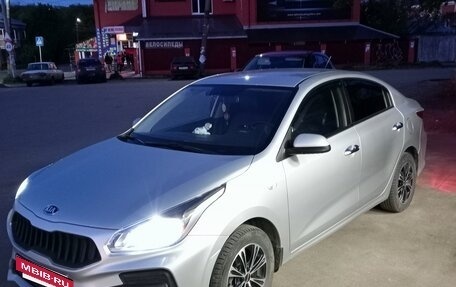 KIA Rio IV, 2018 год, 1 350 000 рублей, 4 фотография