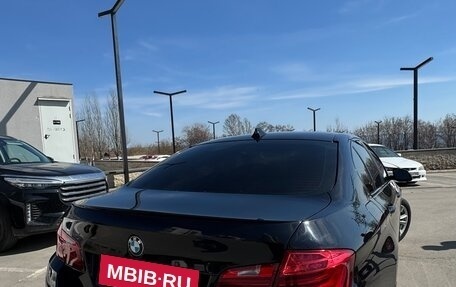 BMW 5 серия, 2015 год, 1 975 000 рублей, 3 фотография