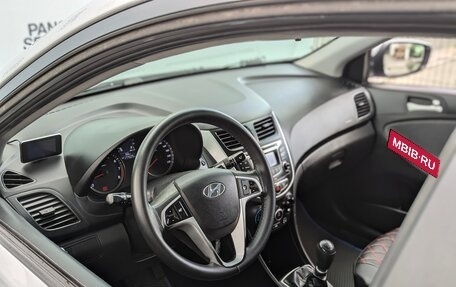Hyundai Solaris II рестайлинг, 2012 год, 790 000 рублей, 8 фотография