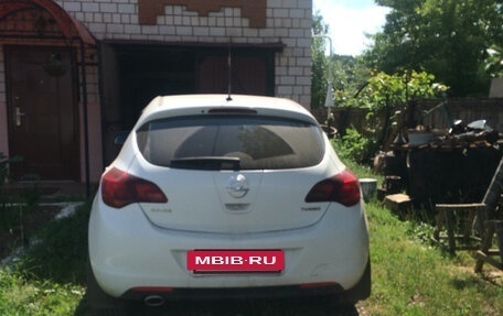 Opel Astra J, 2010 год, 465 000 рублей, 2 фотография