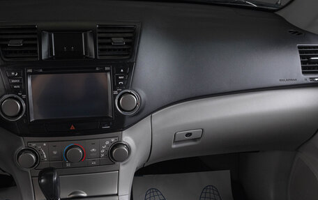 Toyota Highlander III, 2009 год, 1 949 000 рублей, 14 фотография