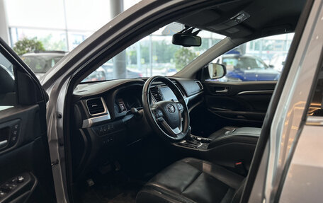 Toyota Highlander III, 2014 год, 3 069 000 рублей, 20 фотография