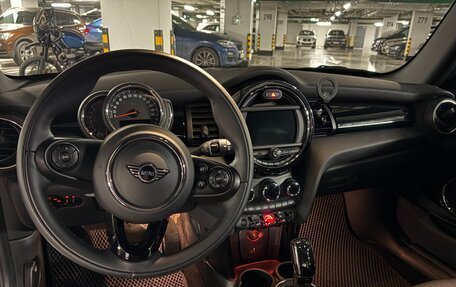 MINI Hatch, 2020 год, 2 800 000 рублей, 21 фотография