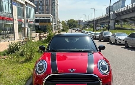 MINI Hatch, 2020 год, 2 800 000 рублей, 9 фотография