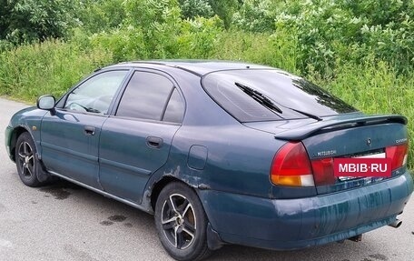 Mitsubishi Carisma I, 1997 год, 81 000 рублей, 3 фотография
