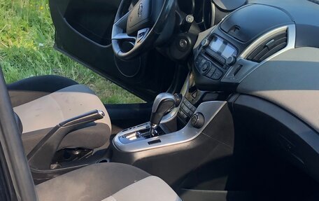 Chevrolet Cruze II, 2013 год, 800 000 рублей, 3 фотография