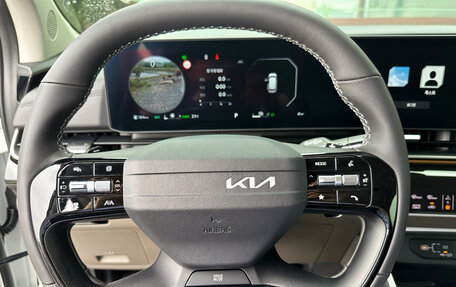 KIA Carnival, 2024 год, 4 830 800 рублей, 8 фотография