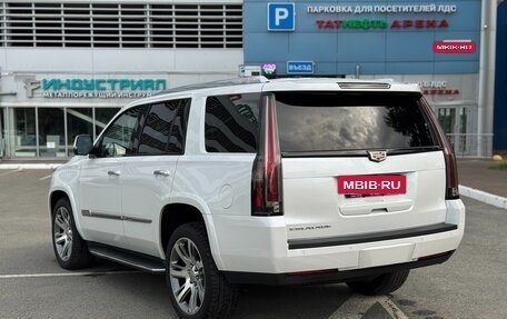 Cadillac Escalade IV, 2016 год, 3 980 000 рублей, 3 фотография