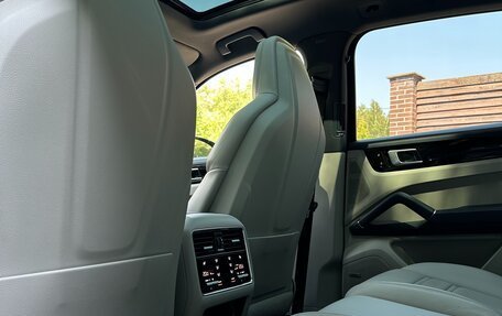 Porsche Cayenne III, 2019 год, 5 350 000 рублей, 28 фотография