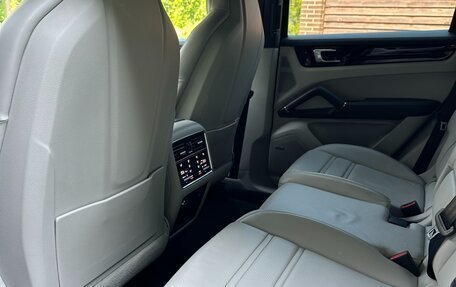 Porsche Cayenne III, 2019 год, 5 350 000 рублей, 26 фотография