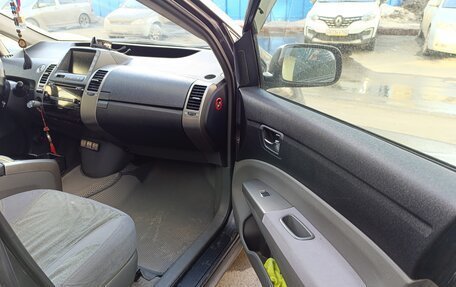 Toyota Prius, 2009 год, 910 000 рублей, 17 фотография