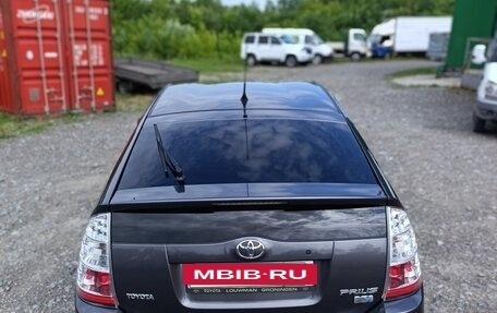 Toyota Prius, 2009 год, 910 000 рублей, 9 фотография
