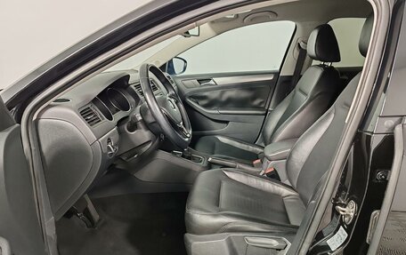 Volkswagen Jetta VI, 2015 год, 1 000 000 рублей, 16 фотография