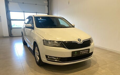 Skoda Rapid I, 2018 год, 1 050 000 рублей, 3 фотография