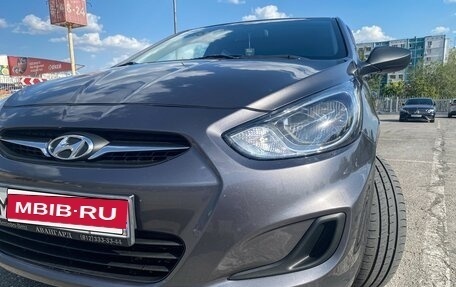Hyundai Solaris II рестайлинг, 2011 год, 805 000 рублей, 7 фотография