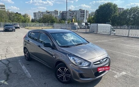 Hyundai Solaris II рестайлинг, 2011 год, 805 000 рублей, 6 фотография