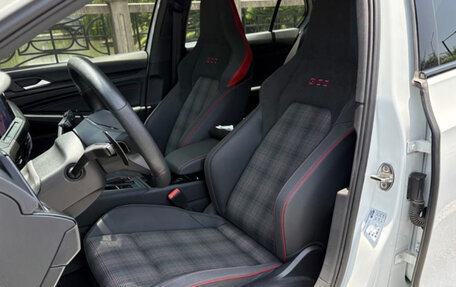 Volkswagen Golf GTI, 2021 год, 2 735 000 рублей, 7 фотография