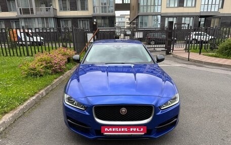 Jaguar XE I рестайлинг, 2016 год, 1 730 000 рублей, 6 фотография