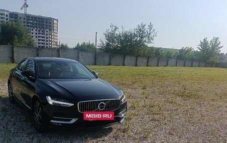 Volvo S90 II рестайлинг, 2018 год, 3 500 000 рублей, 3 фотография