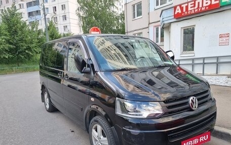 Volkswagen Caravelle T5, 2012 год, 1 960 000 рублей, 2 фотография