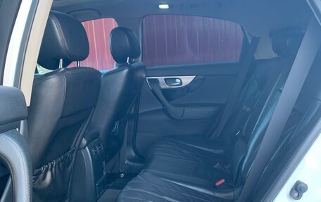 Infiniti FX II, 2010 год, 2 250 000 рублей, 10 фотография
