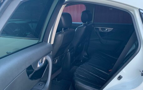 Infiniti FX II, 2010 год, 2 250 000 рублей, 11 фотография