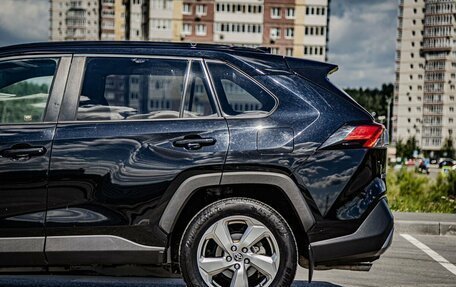 Toyota RAV4, 2019 год, 3 120 000 рублей, 7 фотография