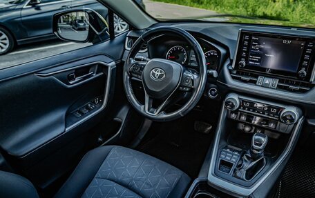 Toyota RAV4, 2019 год, 3 120 000 рублей, 20 фотография