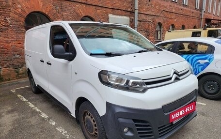 Citroen Jumpy III, 2018 год, 1 630 000 рублей, 2 фотография