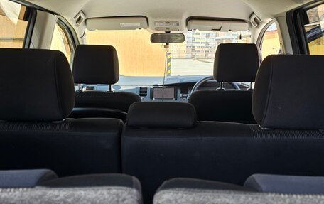 Toyota ISis I, 2012 год, 1 250 000 рублей, 15 фотография