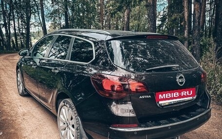 Opel Astra J, 2013 год, 800 000 рублей, 9 фотография