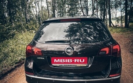 Opel Astra J, 2013 год, 800 000 рублей, 4 фотография