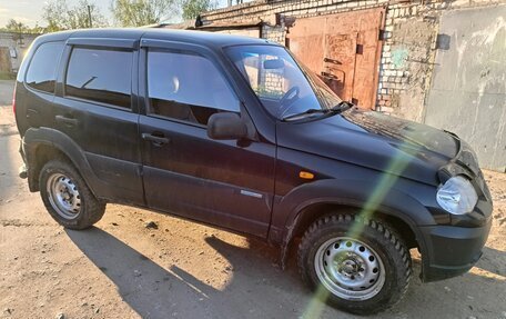 Chevrolet Niva I рестайлинг, 2010 год, 490 000 рублей, 4 фотография