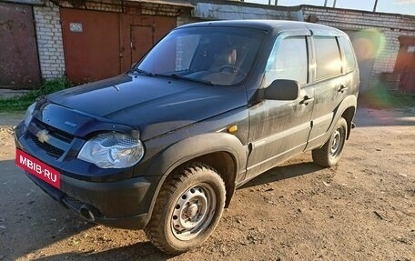 Chevrolet Niva I рестайлинг, 2010 год, 490 000 рублей, 5 фотография