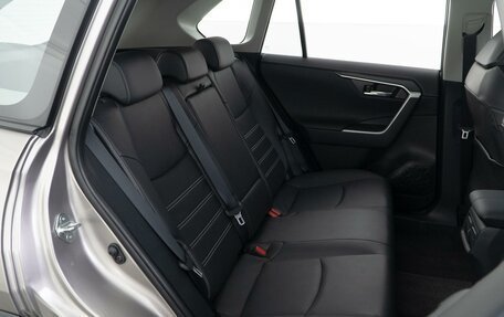 Toyota RAV4, 2023 год, 3 824 300 рублей, 7 фотография