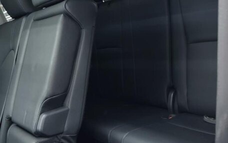 Toyota Highlander, 2022 год, 3 780 000 рублей, 17 фотография