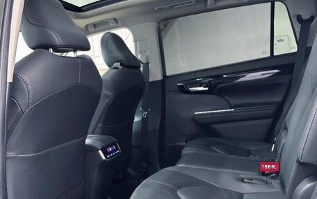Toyota Highlander, 2022 год, 3 780 000 рублей, 18 фотография