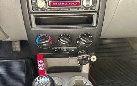 KIA Rio II, 2003 год, 220 000 рублей, 11 фотография