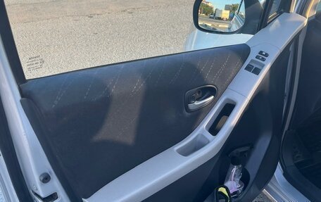 Toyota Yaris III рестайлинг, 2008 год, 530 000 рублей, 8 фотография