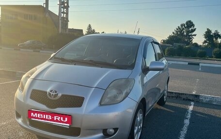 Toyota Yaris III рестайлинг, 2008 год, 530 000 рублей, 11 фотография