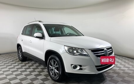 Volkswagen Tiguan I, 2011 год, 877 000 рублей, 3 фотография